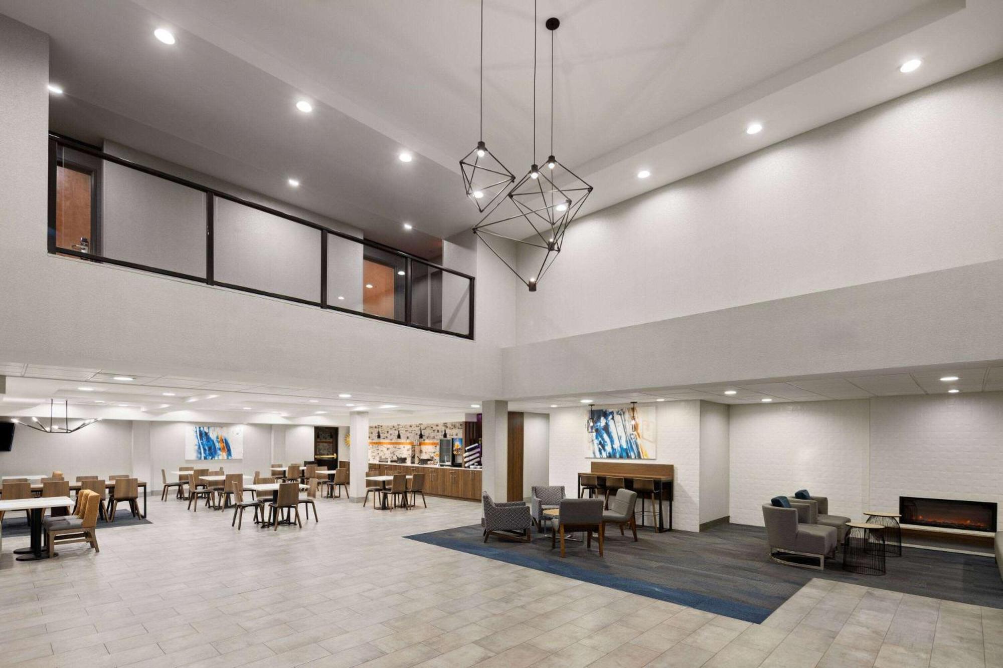 La Quinta By Wyndham Kennewick Hotel Екстериор снимка
